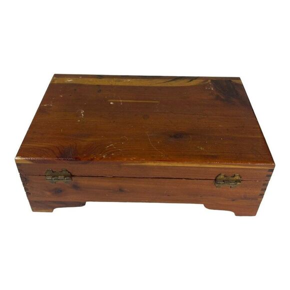 Cedar Trinket Box Photo Keepsake Vintage Wood Handmade Jewelry Dresser 7.75x5 - Picture 3 of 9